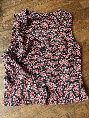 Floral Button-Front Crop Tank Top - Black with Coral Flowers